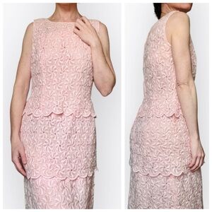 Vintage 1960s Powder Pink Floral Lace Sleeveless Sheath Midi Dress, sz. S